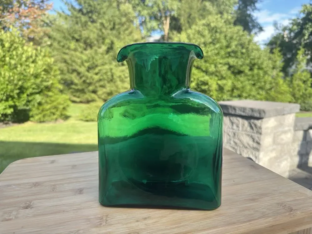 BLENKO Hand Blown Glass VINTAGE Emerald Green Double Spout DECANTER VASE